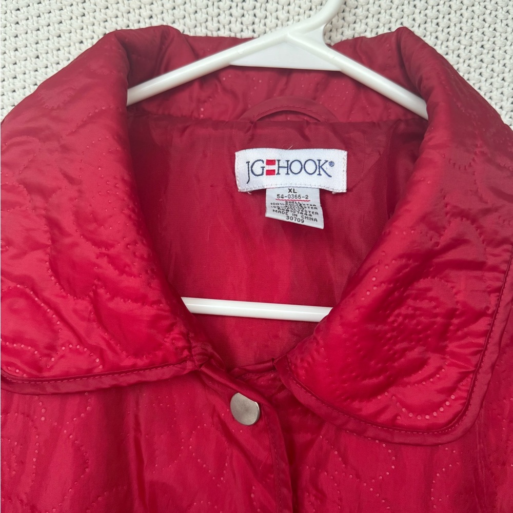 Chic Red Quilted Puffer Jacket - image 6
